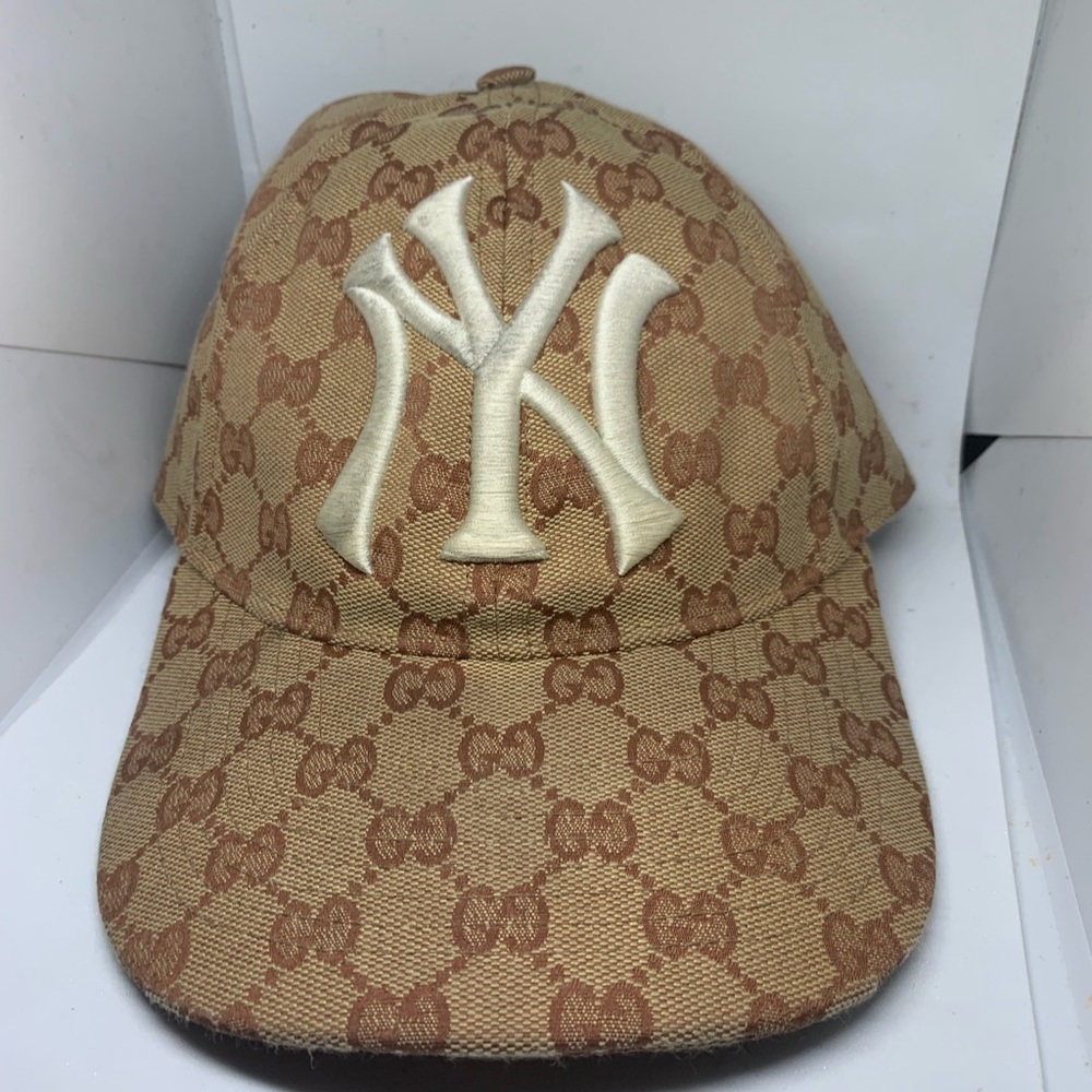 GG Nyc hat